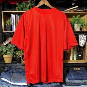 Vintage Y2K Nike Athletic Tee Red and Black Embroidered Lightweight Shirt Large